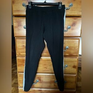 Divided H&M Women’s Black Pants with grey Stripe